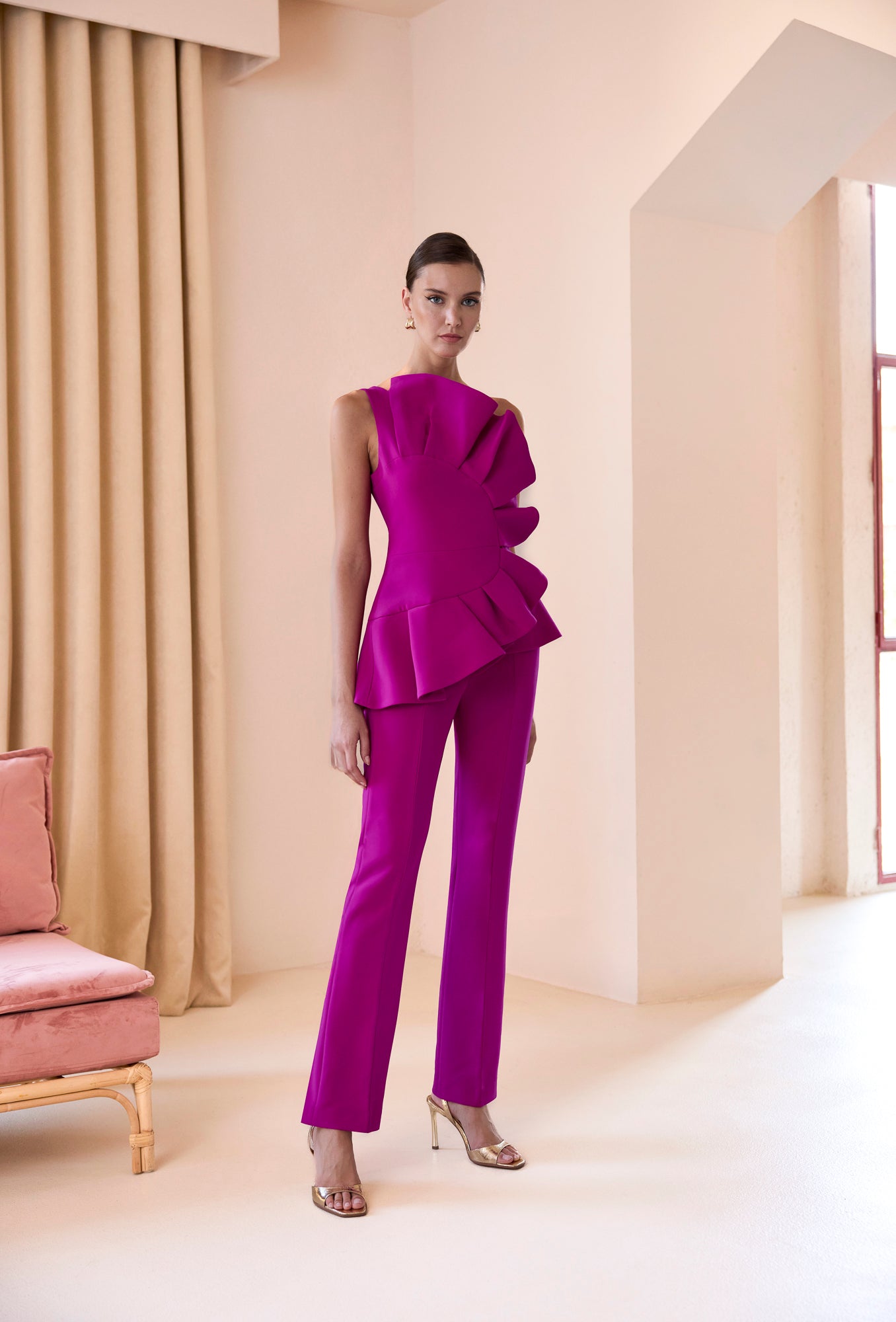 CUERPO CARLA RUIZ 52561