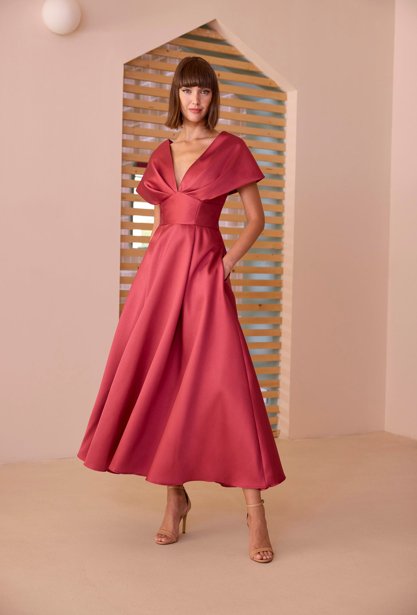 VESTIDO CARLA RUIZ 52624
